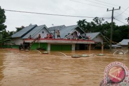 Banjir bandang hantam enam desa di Sarolangun