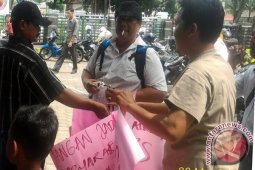 Unjuk rasa di kantor BPJS kesehatan Jambi