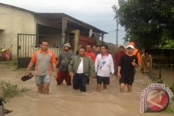 Gubernur Babel Datangi Korban Banjir Parit Lalang