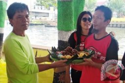 Mengatasi "Darurat" Sampah Sungai Karang Mumus