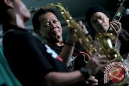 Ireng Maulana Meninggal Dunia