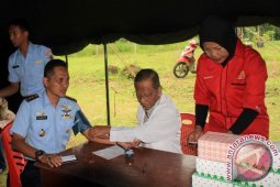 Lanud Singkawang II Gelar Baksos Jelang HUT ke-70 TNI AU
