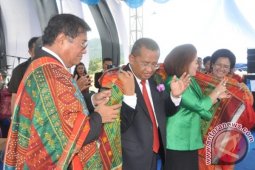 Ephorus HKBP dan Bupati Tapteng Serukan Perdamaian