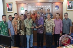 Bangun Bandara Harus Gandeng Pusat