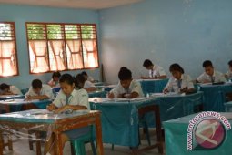 Pelaksanaan UN SLTA di Taput Aman dan Lancar