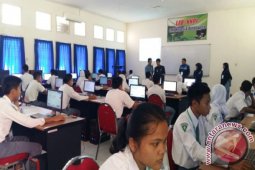 Bupati Bondowoso Pastikan UN Lancar