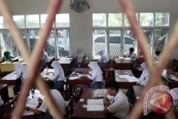 UJIAN NASIONAL MANUAL DI MEDAN