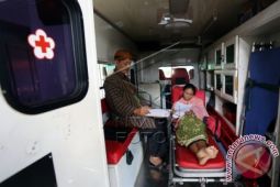 Mengerjakan UN di Ambulance
