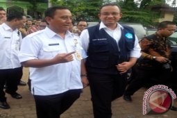 Mendikbud Tinjau Ujian Paket C Di Depok