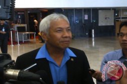 Pimpinan DPR Belum Proses Pemecatan Fahri Hamzah