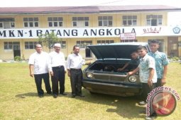 SMK N 1 Batang Angkola Komitmen Kembangkan Bisnis Center