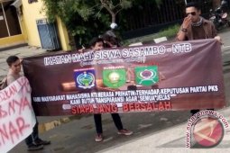 Mahasiswa NTB Minta PKS Batal Pecat Fahri