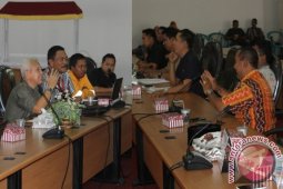Pansus Minta Tukar Guling TPA Selesai Sebulan