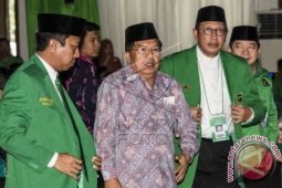 JK Ajak Bicara Djan Faridz Soal Islah