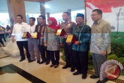 Mensos Khofifah Indar Parawansa