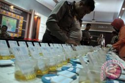 Puluhan Perwira Polres Magetan Jalani Tes Urine