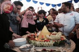 Pemkab Karangasem - Puspadi Bali Bantu Kursi Roda