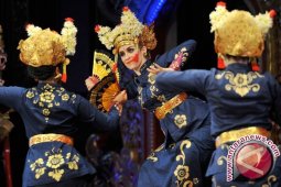 500 Penari Meriahkan Pawai Budaya Gianyar
