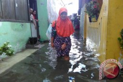 Sejumlah Kawasan di Surabaya Tergenang Banjir