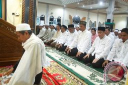 Sholat Hajat Hari Jadi ke 17 Banjarbaru