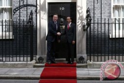Presiden Jokowi transit di Abu Dhabi