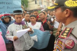 Aliansi Umat Islam Unjuk Rasa Narkoba.