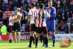 Tahan imbang Arsenal, Sunderland lolos zona degradasi