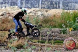 Latihan Balap Motor di Lhokseumawe