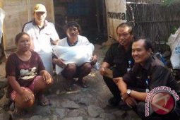 Gubernur Pastika  Bantu Warga Bangli Dan Buleleng