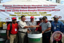 SERIKAT PEKERJA BANTU TONG SAMPAH