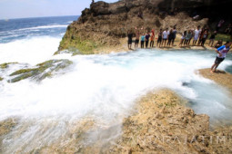 Kedung Tumpang, Sensasi Mandi di Kolam Bidadari
