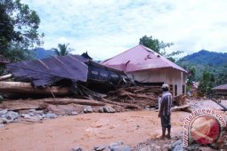 BPBD: 12 rumah warga hanyut dihantam banjir bandang