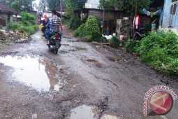 Warga 3 Desa Berharap Jalan Diperbaiki