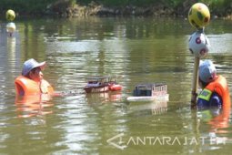 22 Tim Ikuti Kapal Bertenaga Surya "Marine Icon 2016"