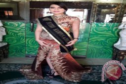 Mega "Pensiunan" Miss Stikom Fokus Kuliah