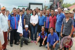 Meiyati Prihatin Dengan Nasib Buruh