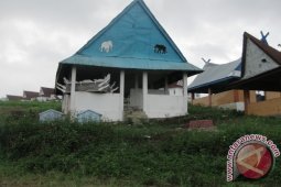 Pemkab Tapsel Relokasi 200 Makam Dari Koplek Perkantoran