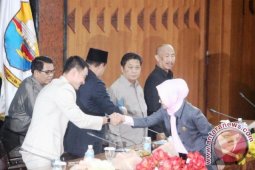 DPRD dengarkan jawaban eksekutif terkait LKPJ gubernur