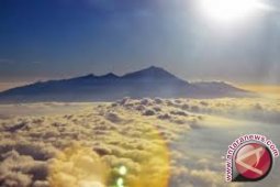 Asesor Unesco Tinjau Rinjani Calon Geopark Dunia