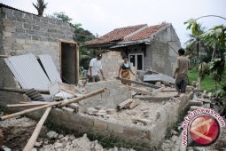 24 Rumah Rusak Akibat Tanah Retak