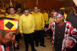 KAMPANYE CALON KETUA UMUR PARTAI GOLKAR