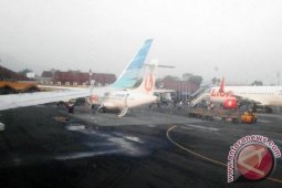 Delapan Penerbangan Terganggu Ditutupnya Bandara Syamsudin Noor