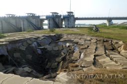 Tapak Bendung Gerak Ambrol