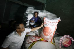 Bulog Mulai Atur Distribusi Gula Ke Pasar