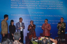MPR: "Palu Arit" di Eropa Timur jadi Suvenir