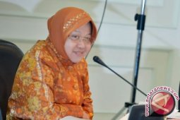 Ini Penjelasan Risma Ketika Dijemput Relawan Kharisma dari Jakarta