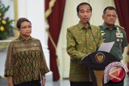 Empat ABK WNI korban sandera tiba di Jakarta