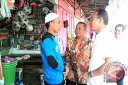 Sukran dan Gus Irawan Blusukan di Pasar Pandan