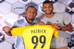 Patrick Da Silva Perkuat Lini Depan Persegres GU