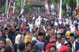 Warga Cianjur Sambut Kedatangan Bupati Baru